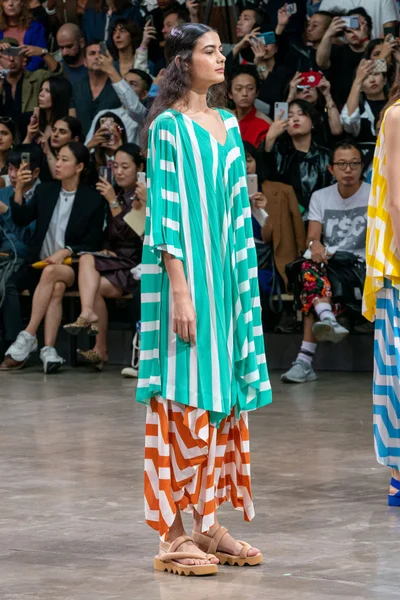 Look 66